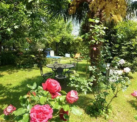 Casa La Resega 公寓 *